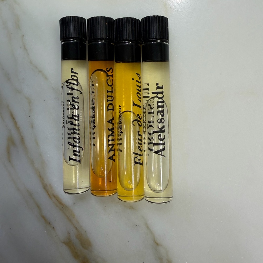 Four Arquiste Perfume Samples